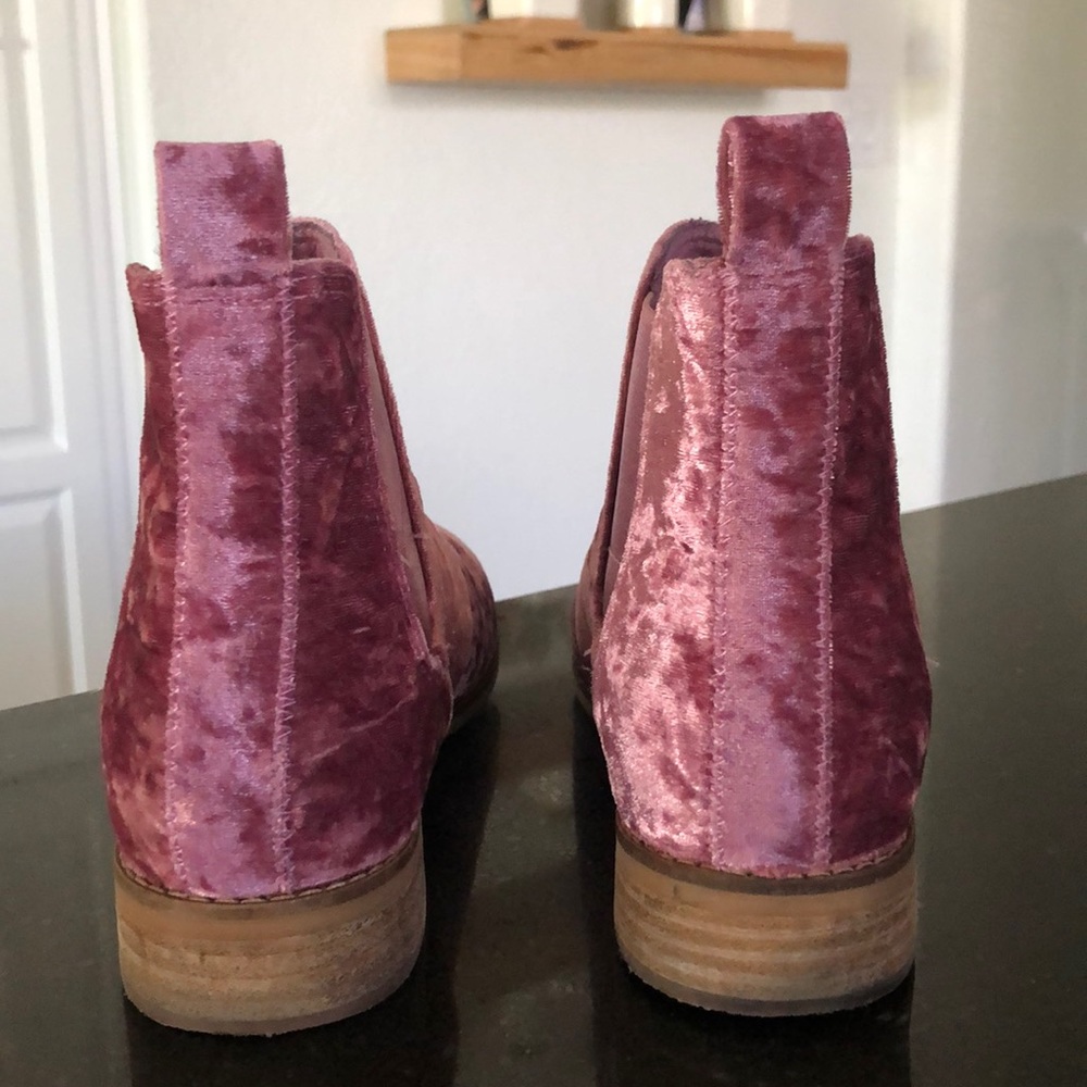 Toms Pink Velvet Chelsea Ankle Boots - Picture 5 of 7